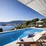 Magdani Private Residences スキアトスタウン
