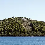Magdani Private Residences *