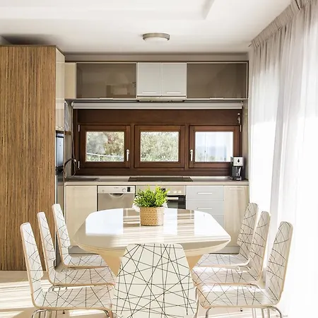 Magdani Private Residences 빌라 스키아토스 타운