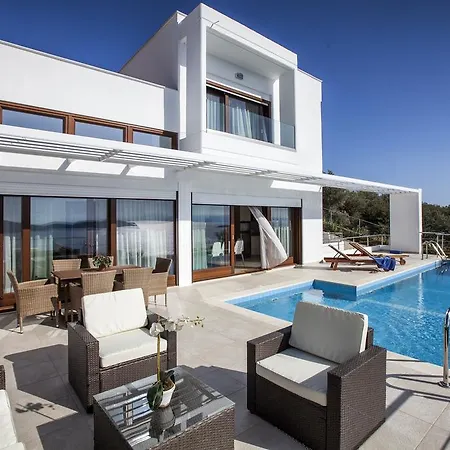 Magdani Private Residences Villa *