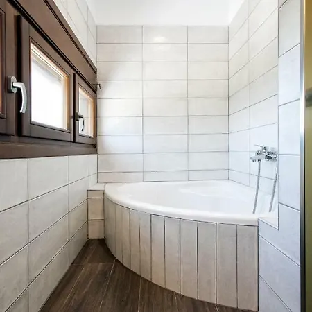 빌라 Magdani Private Residences 스키아토스 타운