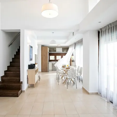 Magdani Private Residences * 斯基亚索斯镇